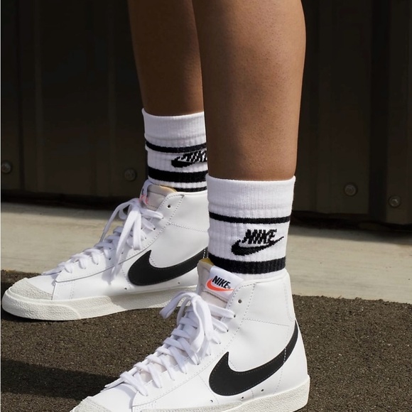 Nike Blazer, Mid Cut, (New) - Picture 5 of 5